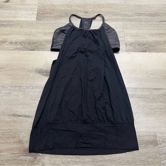 Lululemon Tank Top Size 6 No Limits Black Gray  Built In Sports Bra - Picture 1 of 6